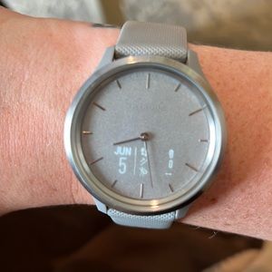 Unisex vívomove 3 Style Gray Silicone Strap Hybrid Touchscreen Smart Watch 44mm